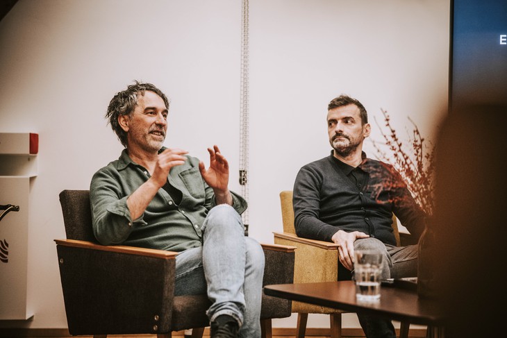 Ansichten – zu Besuch bei Zeughaus Design