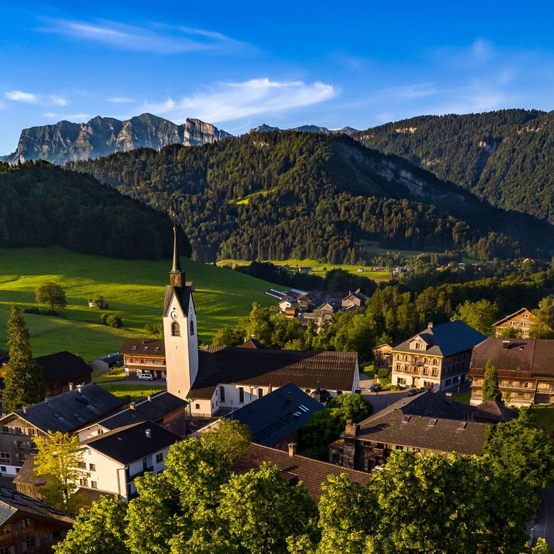 Schwarzenberg von Oben mit Kanisfluh