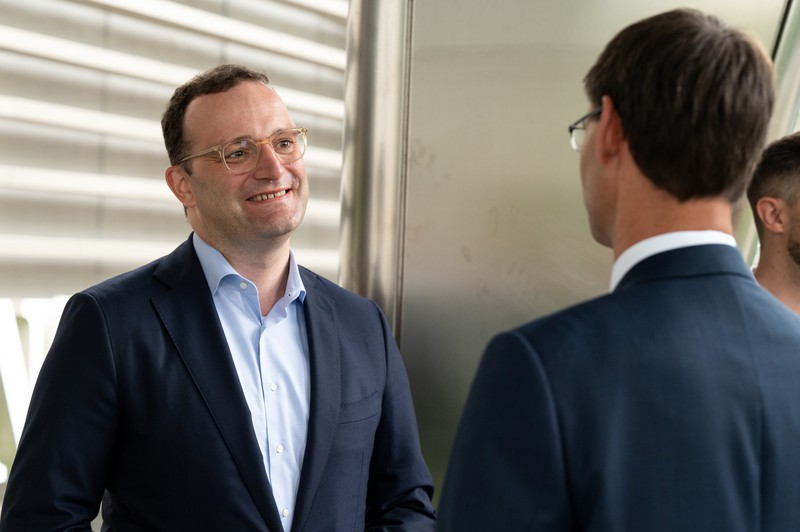 Jens Spahn zu Besuch bei den Festspielen